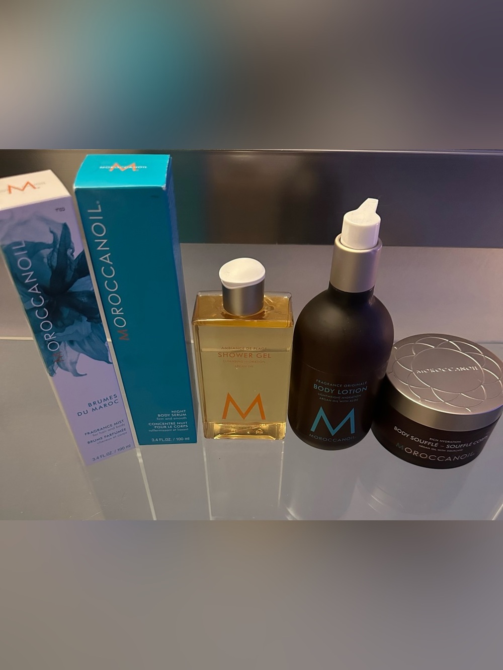 Moroccanoil Amber Shower Gel and Black Lotion Set